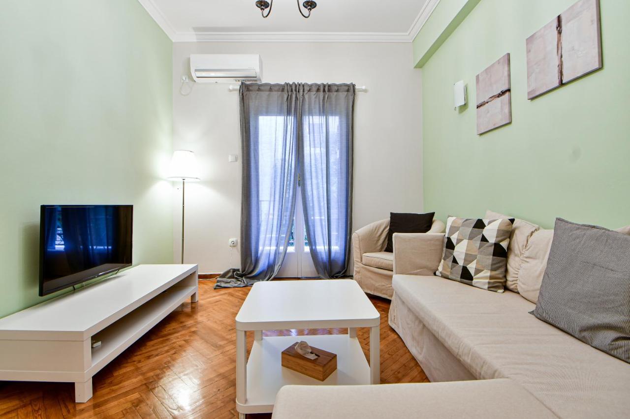 Thiras Lovely Apartment By Zain Athena Bagian luar foto