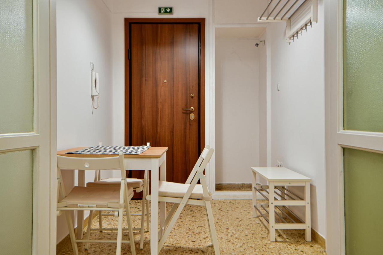 Thiras Lovely Apartment By Zain Athena Bagian luar foto